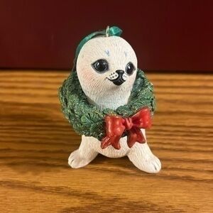 The Danbury mint Christmas ornament - seal